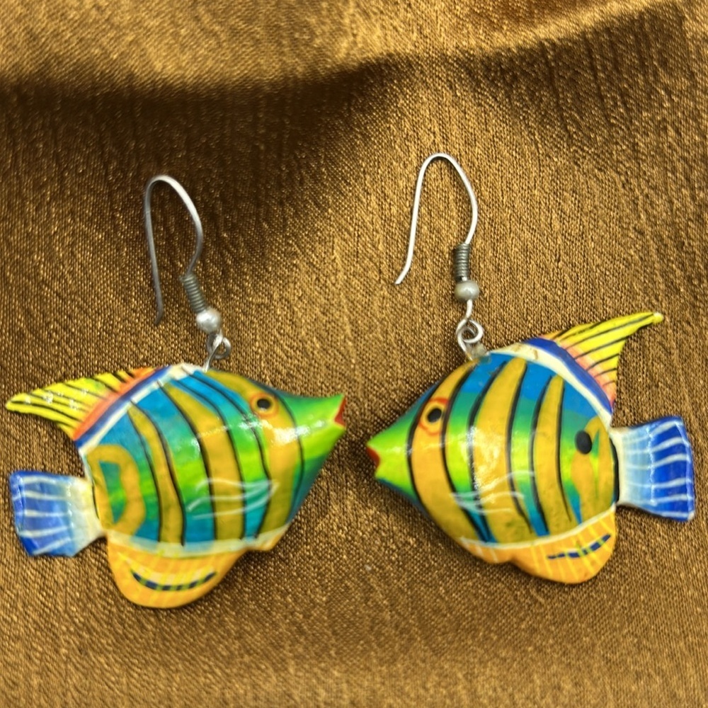 Colorful Fish and Shell Earrings - Picture 7 of 8
